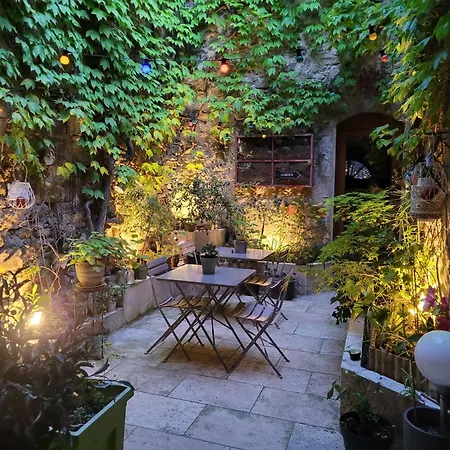 D Hôtes Le Clos Des Vins D Anges Couette-café *