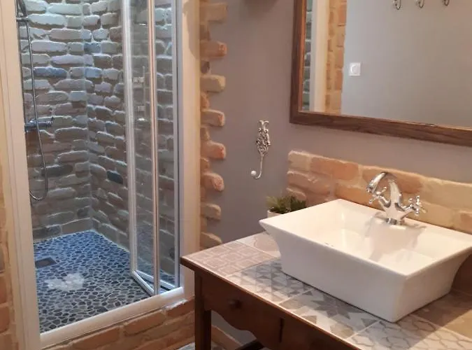 D Hotes Le Clos Des Vins D Anges 3* 圣皮尔蒂斯查